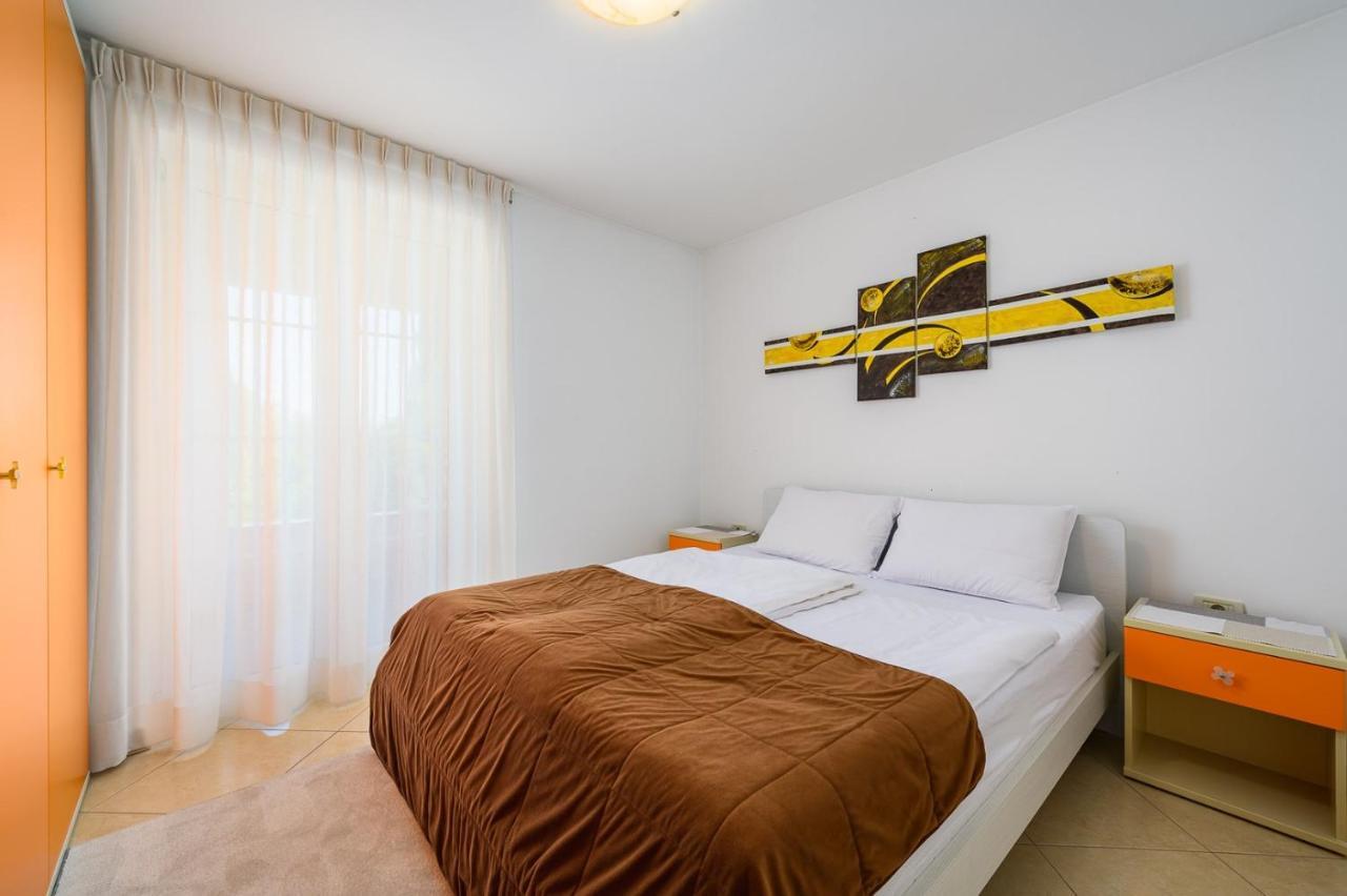 House With Apartments Dragica Umag Zewnętrze zdjęcie